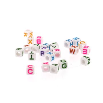 Buchstabenp. Kunststoff Mix weiß-bunt 6x6 mm ca. 110 Stück