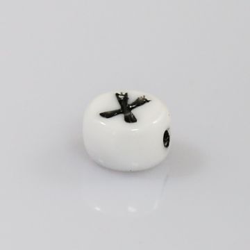 Buchstabenperle aus Glas X weiß-schwarz 6,5x3,2 mm Lochgröße 1 mm