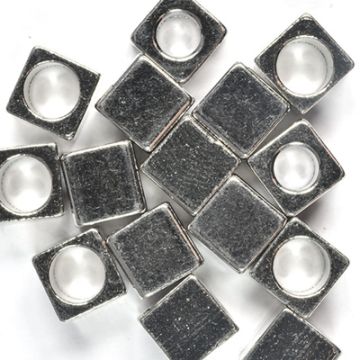 Metallzwischenteil Würfel platinfarben 6x6 mm Lochgröße 4 mm