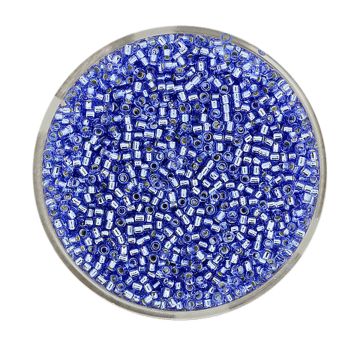 Japanische Miyukirocailles silverlined light blue 1,5 mm 10 gr