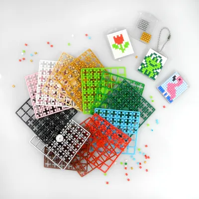 Pixelplatten in vielen Farben mit fertigen Medaillons